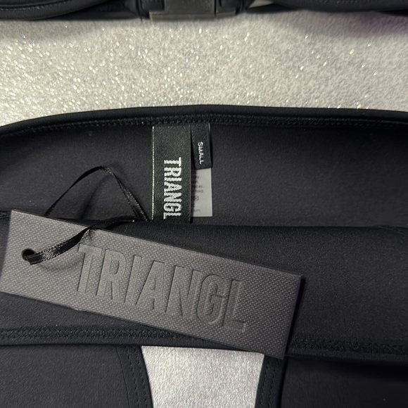 Triangl neoprene suit. NWT size small - Picture 2 of 3